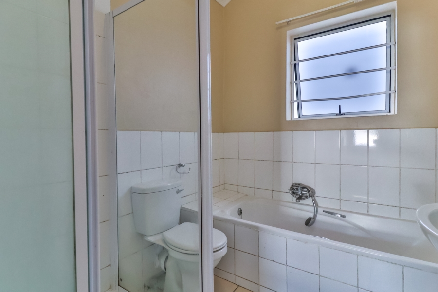 1 Bedroom Property for Sale in Wellington Central Western Cape